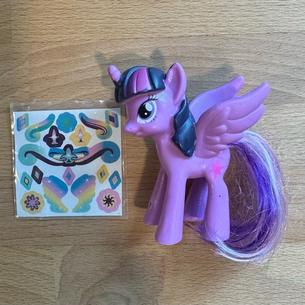 Hasbro McDonalds 2017 Happy Meal Toy My Little Pony Twilight Sparkle & Stickers
